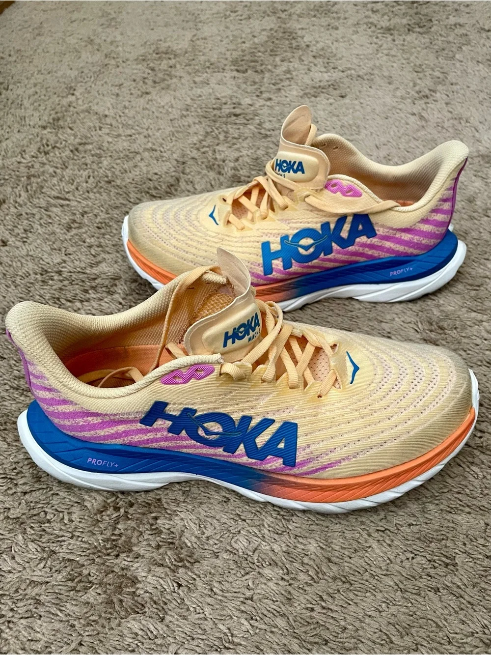 Hoka Mach 5